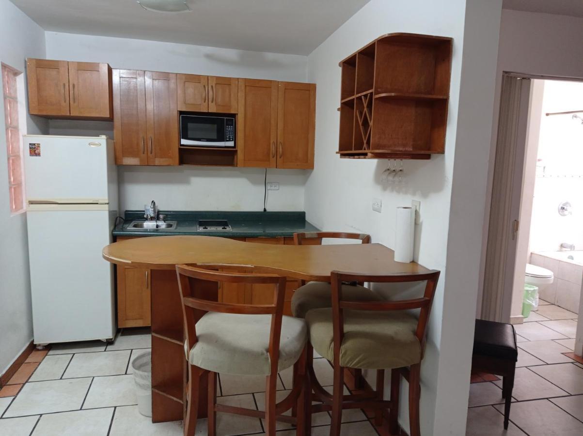 Confort Ejecutivo Suites Lindavista Guadalupe  Ngoại thất bức ảnh