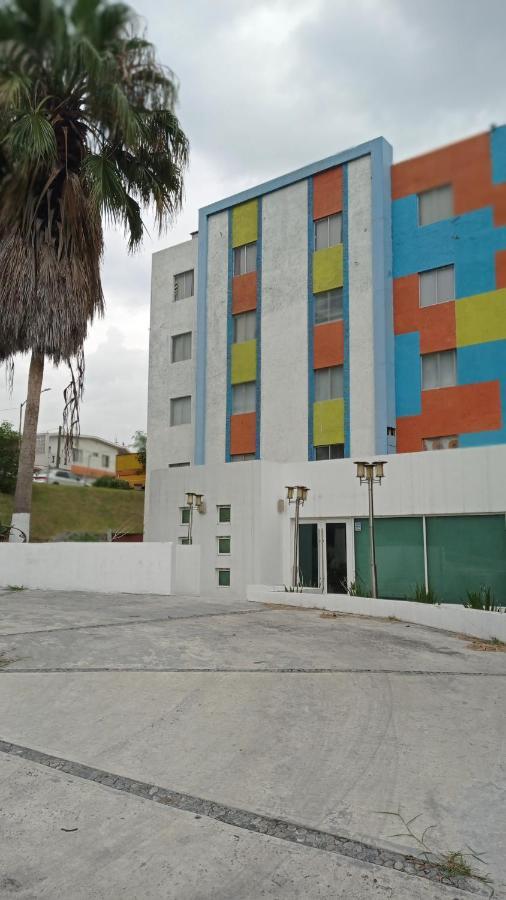 Confort Ejecutivo Suites Lindavista Guadalupe  Ngoại thất bức ảnh