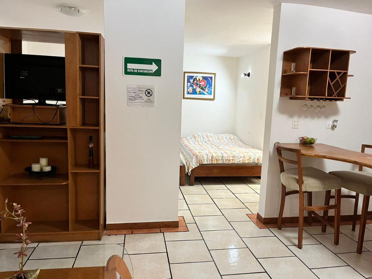 Confort Ejecutivo Suites Lindavista Guadalupe  Ngoại thất bức ảnh