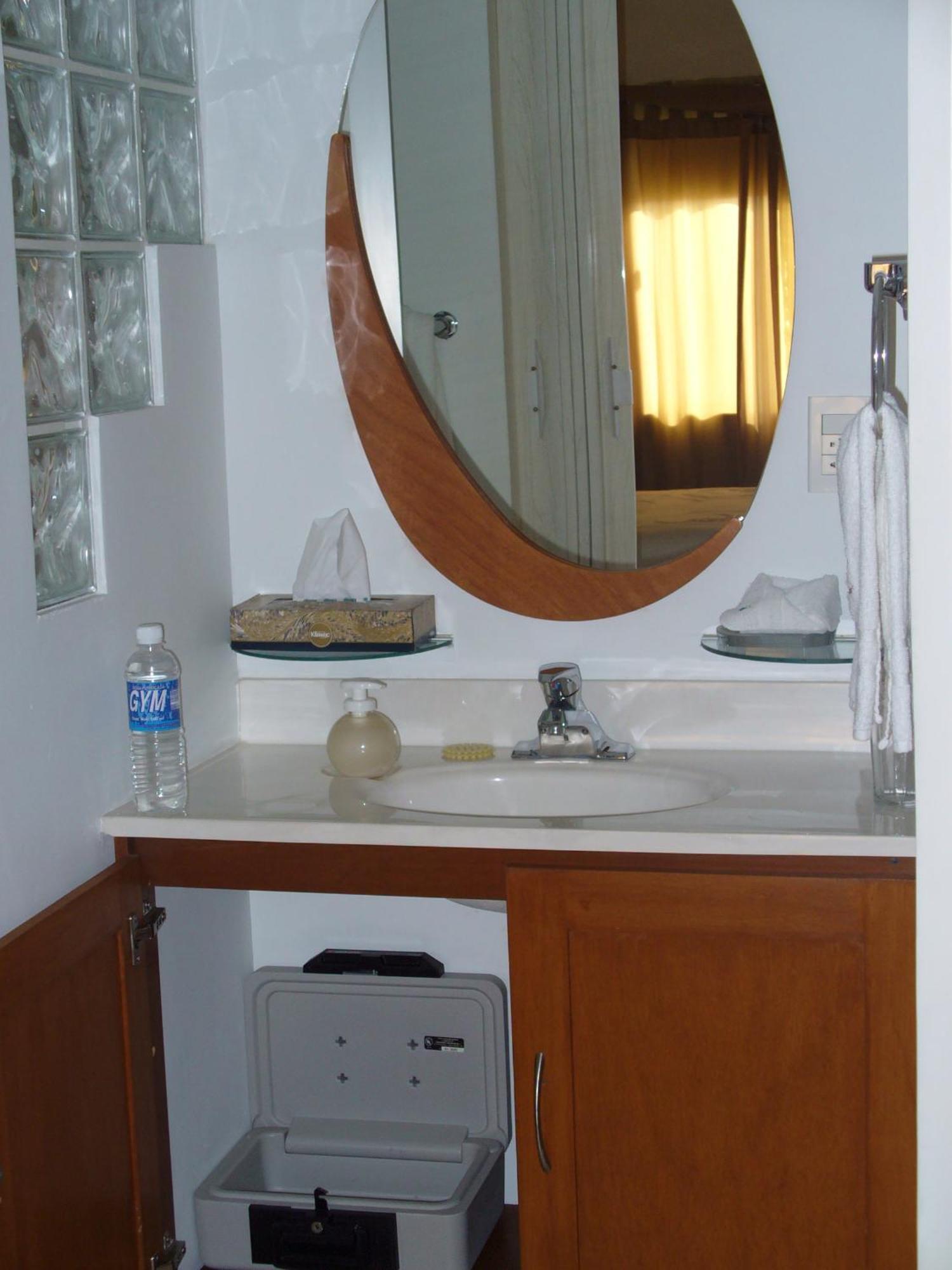 Confort Ejecutivo Suites Lindavista Guadalupe  Ngoại thất bức ảnh